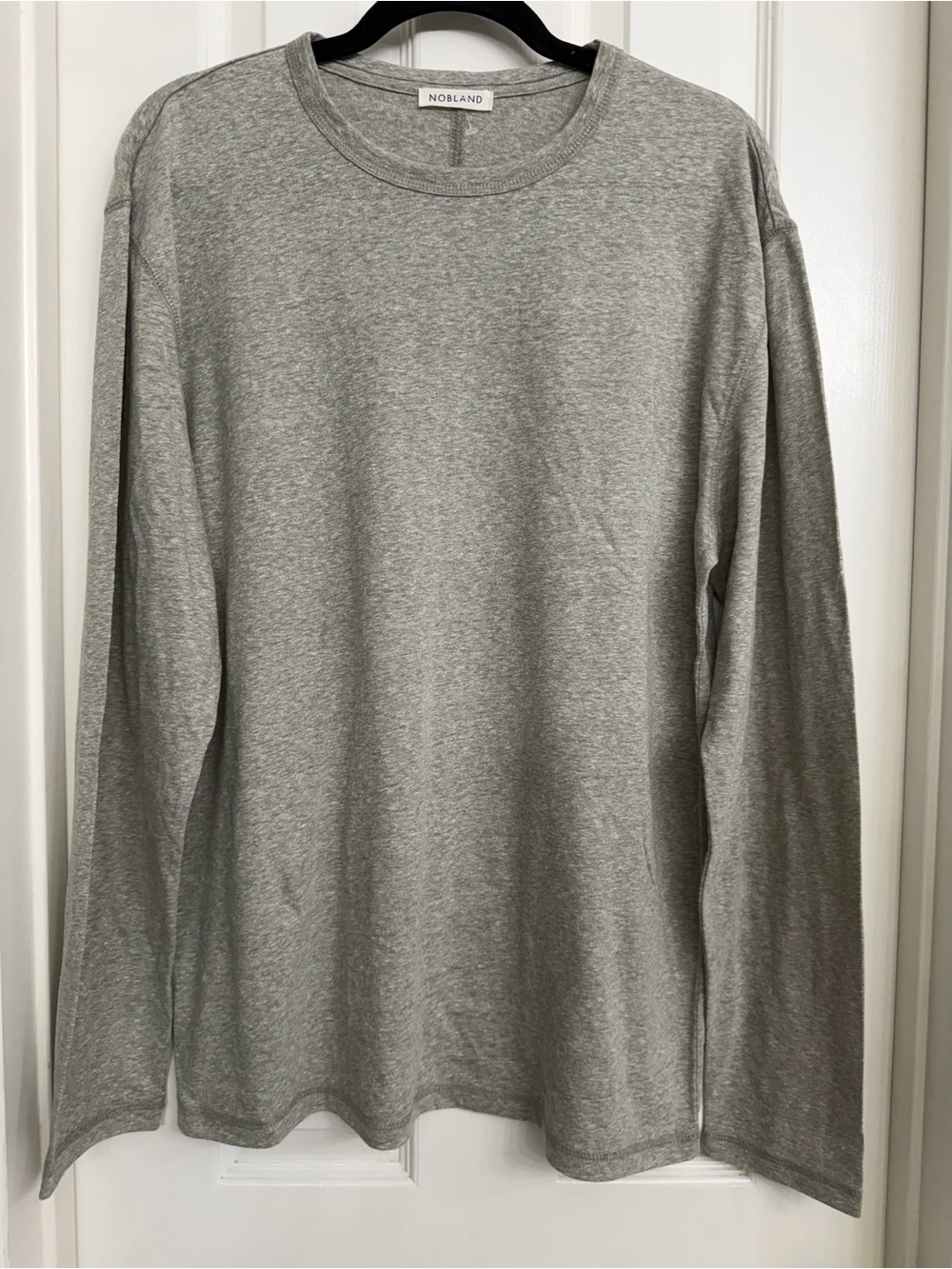 7156 Nobland Men’s Long Sleeve Crewneck Shirt Gray Minimalist Cotton